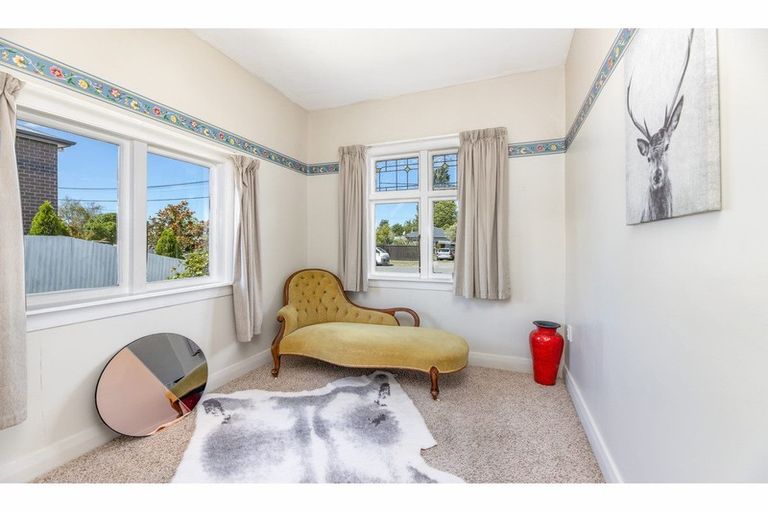 Photo of property in 131 Olliviers Road, Phillipstown, Christchurch, 8011