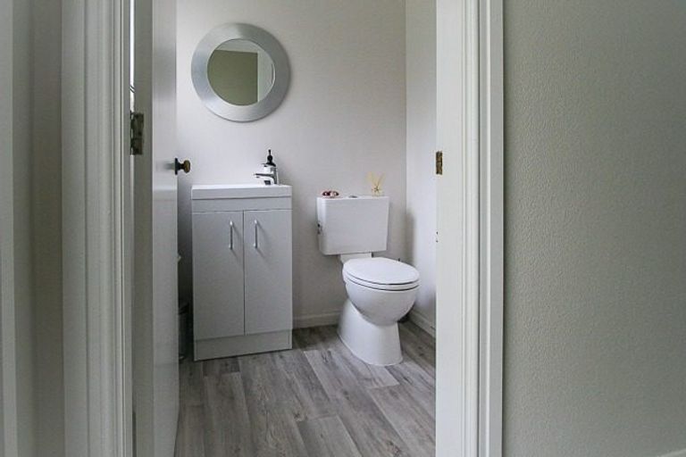 Photo of property in 2 Bracken Street, Petone, Lower Hutt, 5012