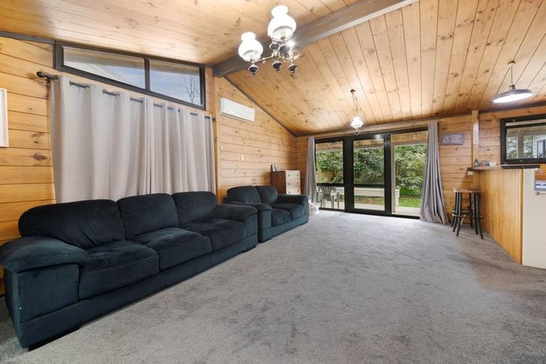Photo of property in 5 Pinehurst Place, Wattle Downs, Auckland, 2103
