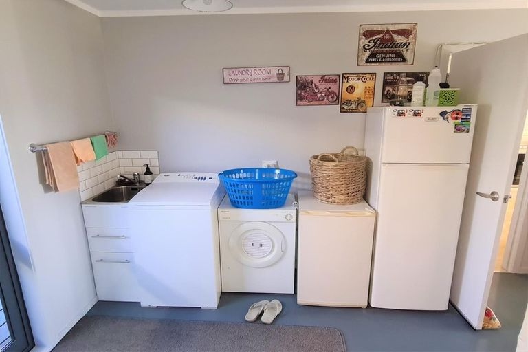 Photo of property in 105 Nikau Close, Matarangi, Whitianga, 3592