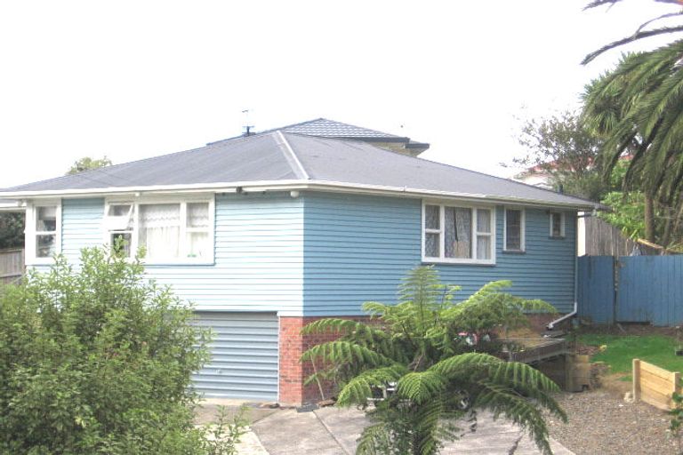 Photo of property in 241 Swanson Road, Henderson, Auckland, 0610