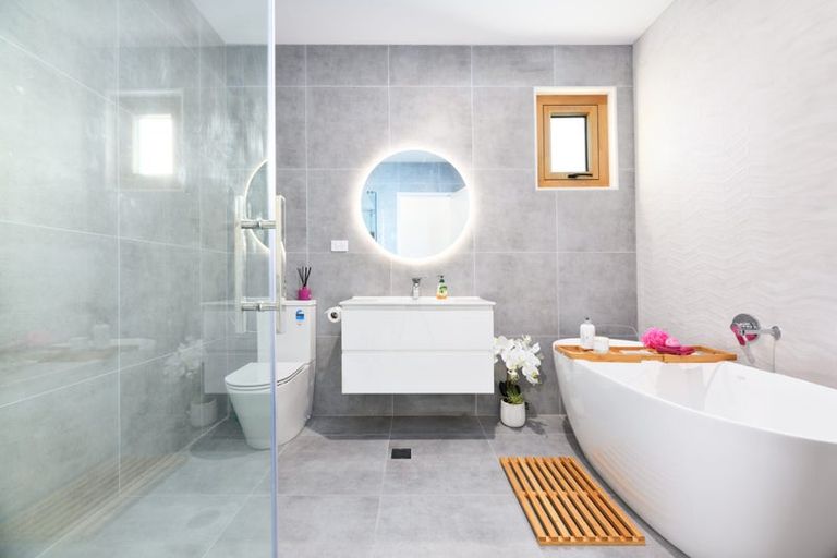 Photo of property in 28 Whakanoho Road, Westgate, Auckland, 0814