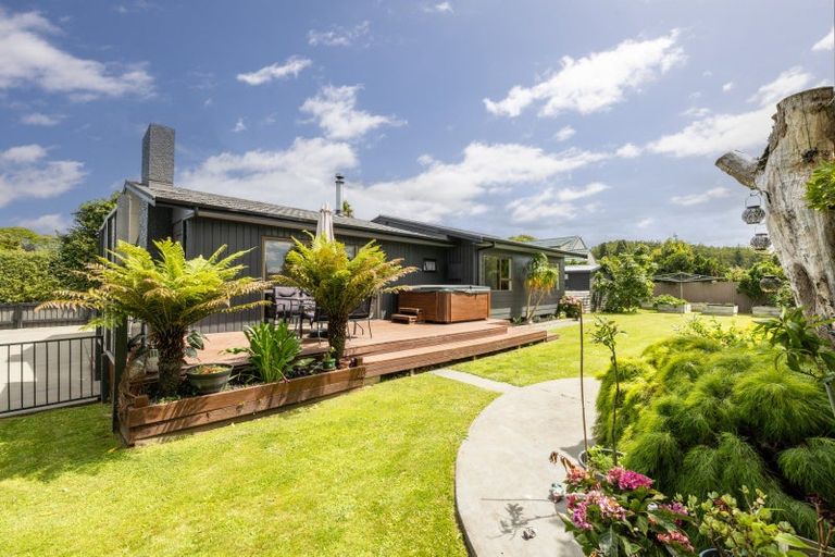 Photo of property in 22 Valerie Street, Clive, 4102