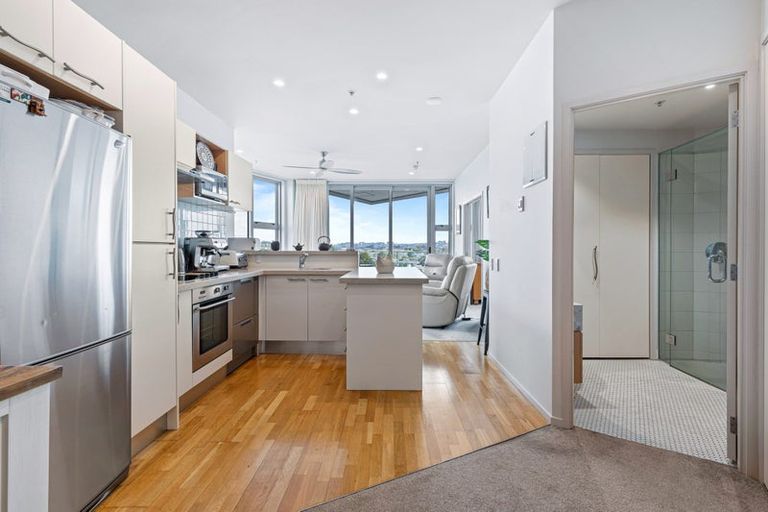 Photo of property in 510/11 Tamariki Avenue, Kelston, Auckland, 0602