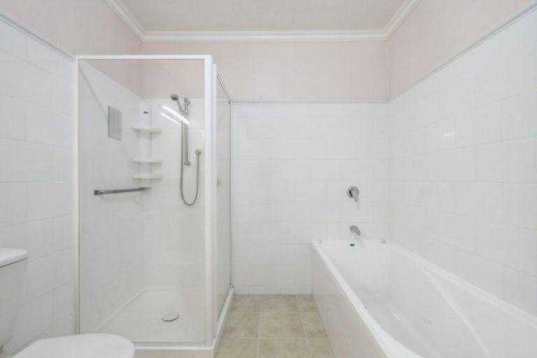 Photo of property in 41 Futuna Close, Karori, Wellington, 6012