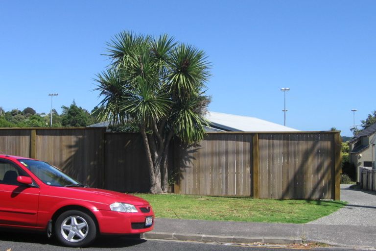 Photo of property in 36 Elliott Avenue, Bayview, Auckland, 0629