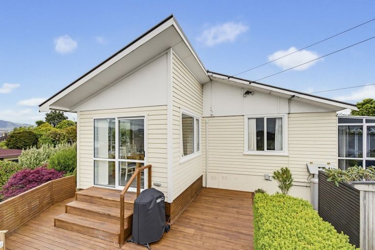 Photo of property in 22 Gray Avenue, Paraparaumu Beach, Paraparaumu, 5032