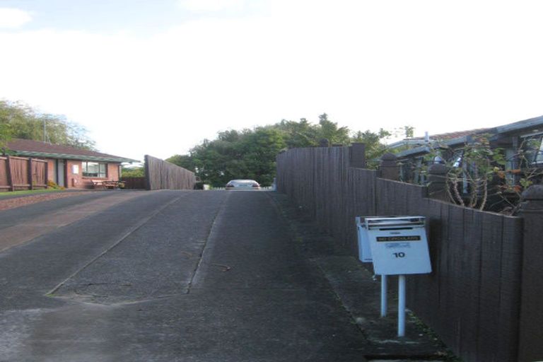Photo of property in 1/10 Kentigern Close, Pakuranga, Auckland, 2010