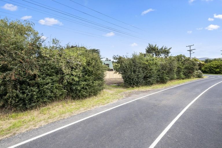 Photo of property in 44 Doctors Point Road, Waitati, 9085