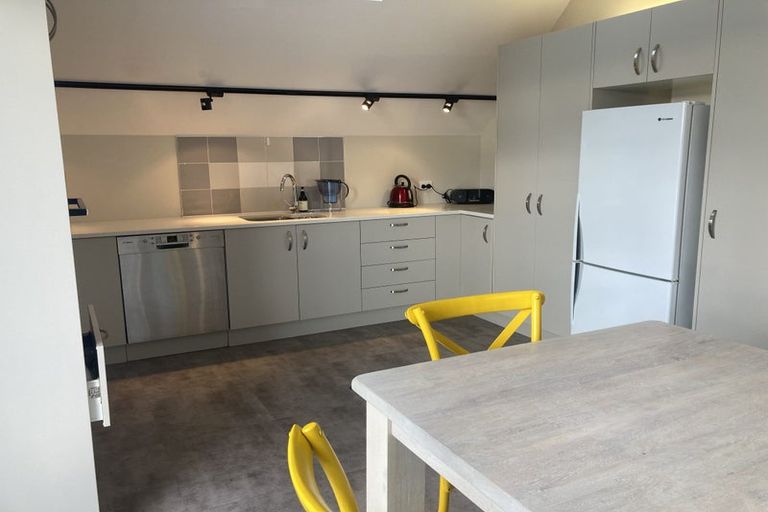 Photo of property in 9 Bartlett Street, Riccarton, Christchurch, 8011