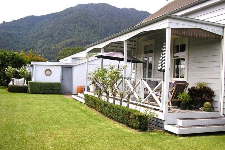 Photo of property in 14 Terminus Street, Te Aroha, 3320