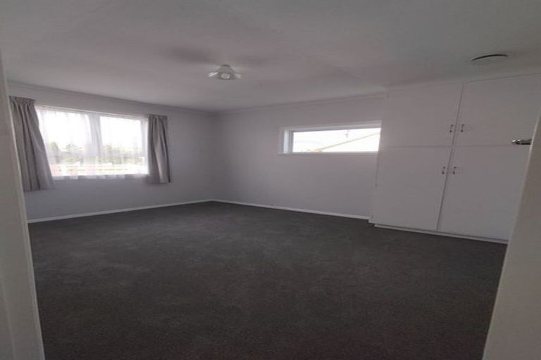 Photo of property in 143 Bartholomew Road, Levin, 5510