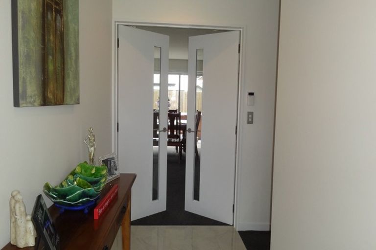 Photo of property in 5 Te Kereme Street, Marshland, Christchurch, 8083