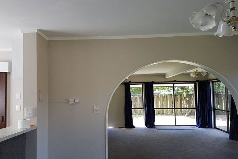 Photo of property in 14b Kindergarten Drive, Conifer Grove, Takanini, 2112