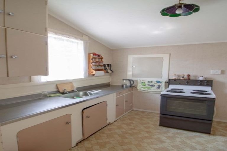 Photo of property in 13 Carlyle Street, Te Aroha, 3320