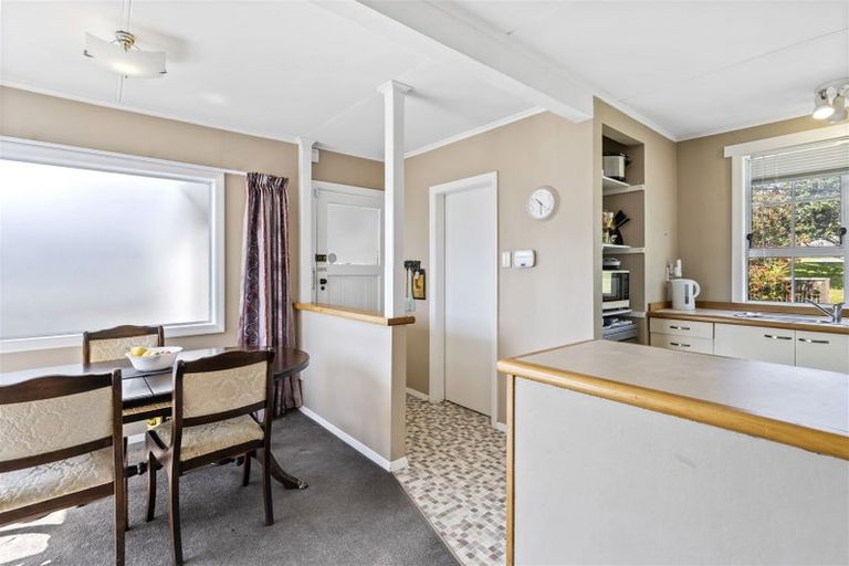 Photo of property in 7 Kura Street, Titahi Bay, Porirua, 5022