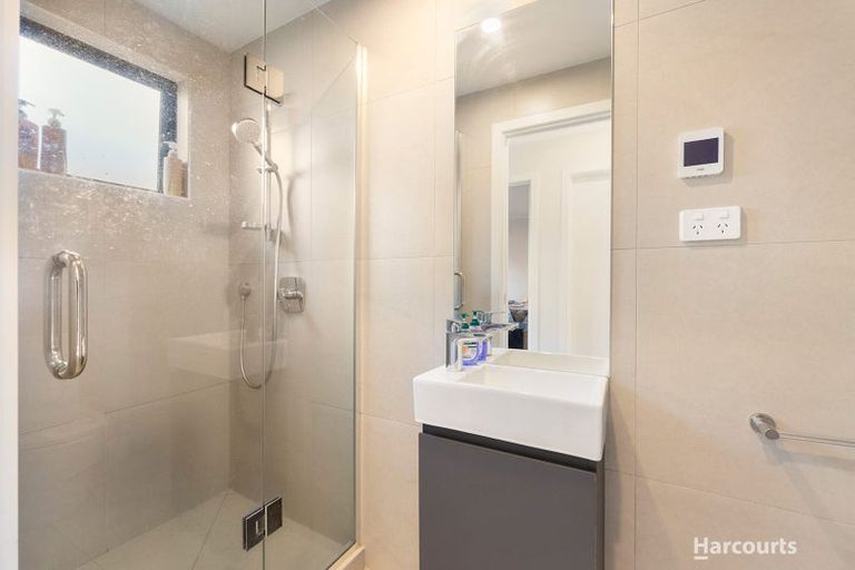 Photo of property in 2/5 Ayr Road, Pakuranga, Auckland, 2010