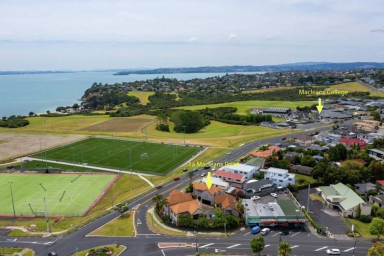 Photo of property in 1a Macleans Road, Bucklands Beach, Auckland, 2014