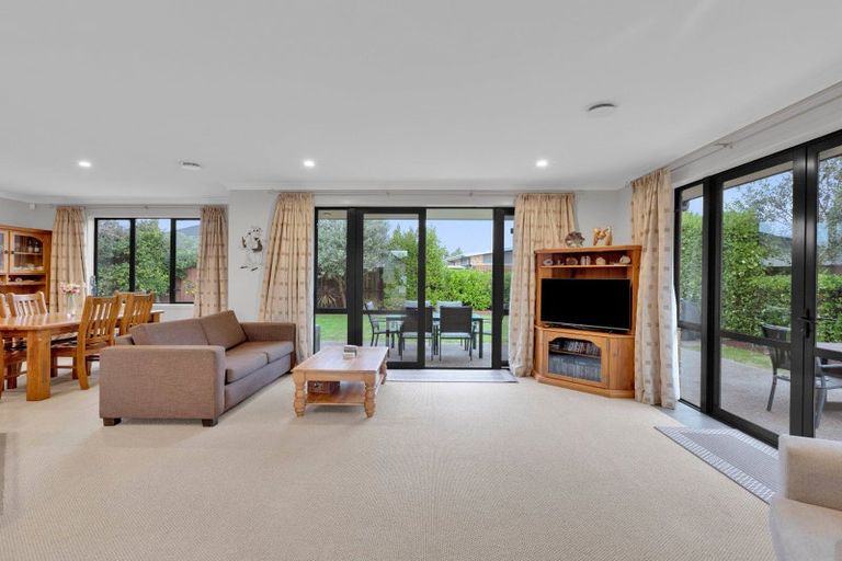 Photo of property in 18 Connor Court, Huntington, Hamilton, 3210