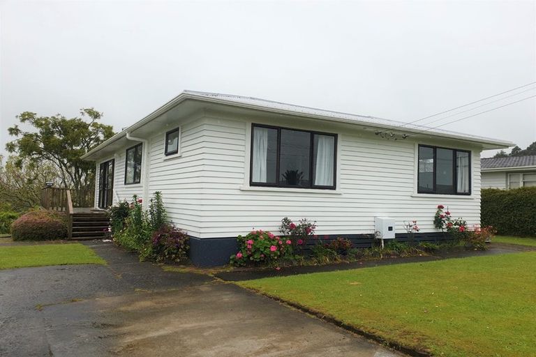 Photo of property in 509 Mangorei Road, Highlands Park, New Plymouth, 4312