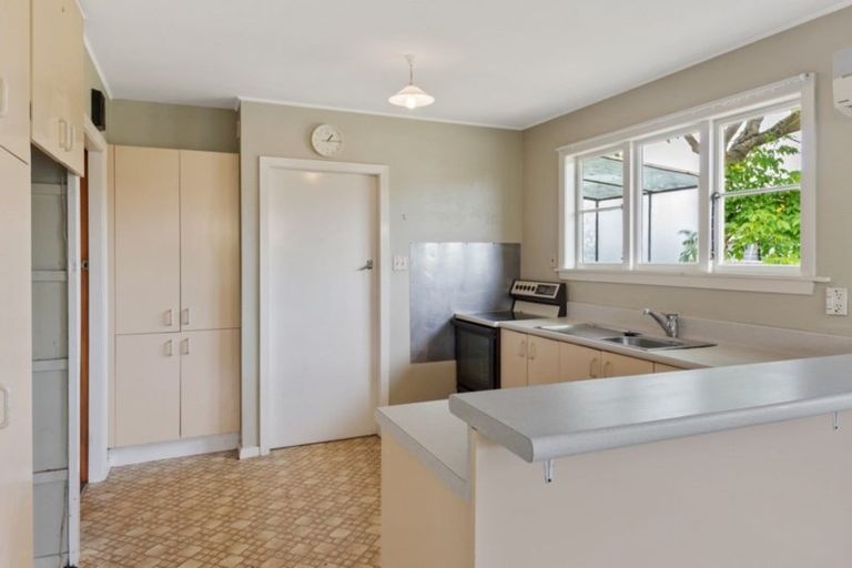 Photo of property in 69 Epsom Road, Sockburn, Christchurch, 8042