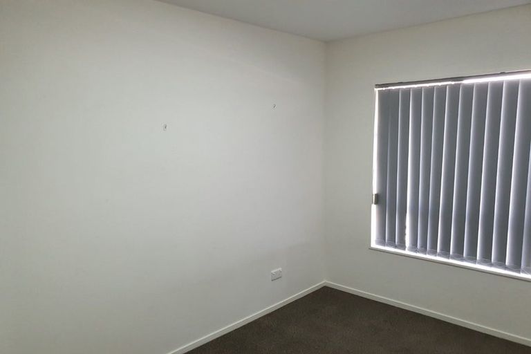 Photo of property in 5 Kotuku Crescent, Takanini, 2112