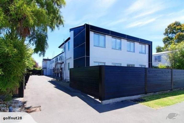Photo of property in 5/27 Brockworth Place, Riccarton, Christchurch, 8011