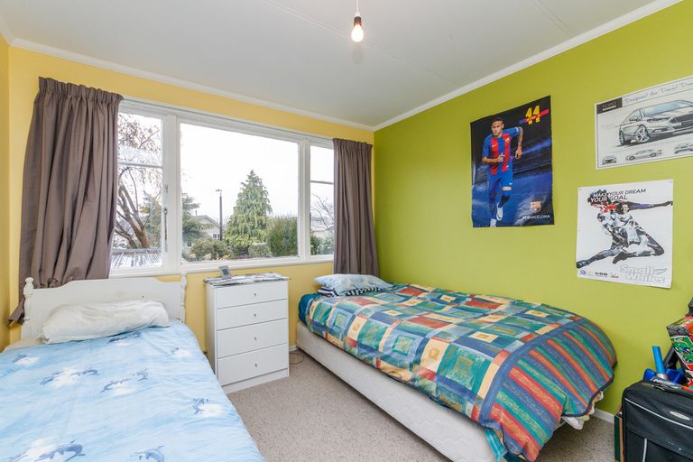 Photo of property in 89 Ruamahanga Crescent, Terrace End, Palmerston North, 4410