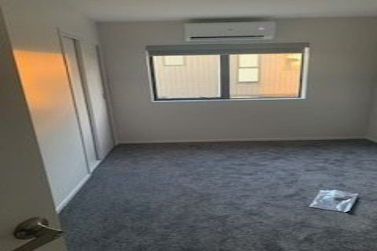 Photo of property in 9c Jillteresa Crescent, Half Moon Bay, Auckland, 2012
