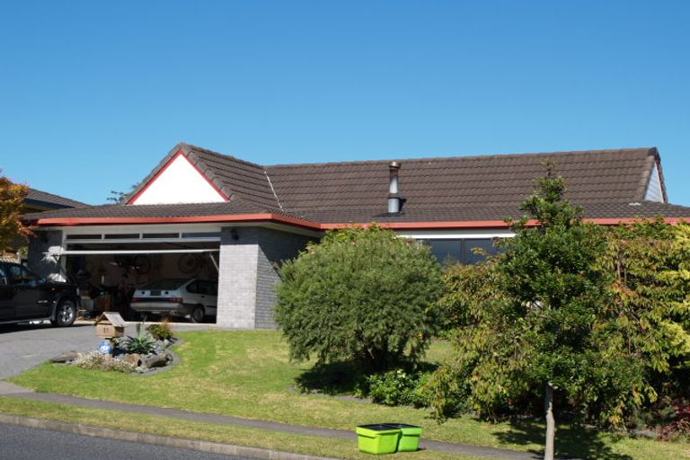 Photo of property in 18 Orangewood Drive, Northpark, Auckland, 2013