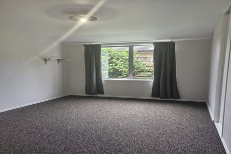 Photo of property in 15a Frederick Place, Whalers Gate, New Plymouth, 4310