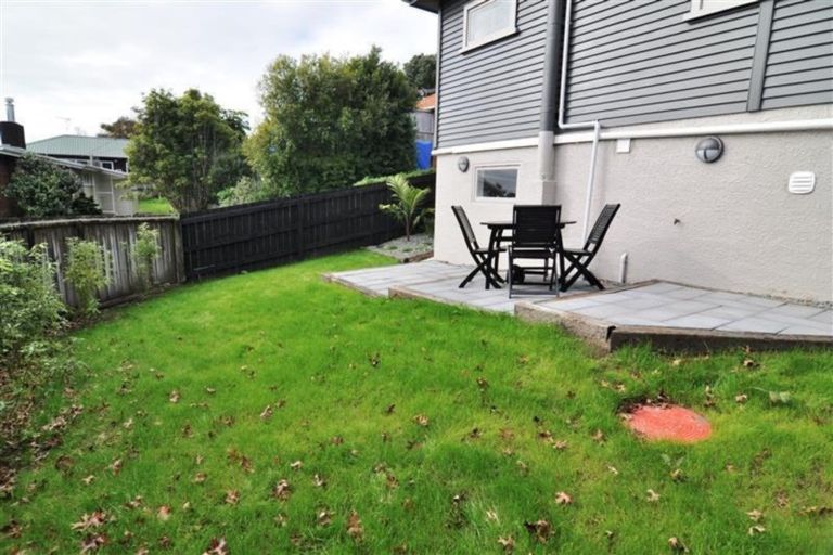 Photo of property in 1/163 Titirangi Road, New Lynn, Auckland, 0600