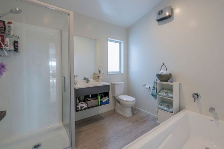 Photo of property in 111 Strathnaver Drive, Waikawa Beach, Levin, 5573