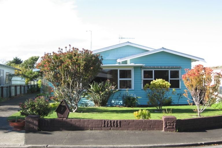 Photo of property in 7 Roach Street, Marewa, Napier, 4110