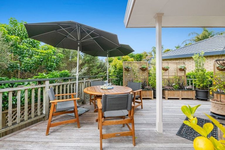 Photo of property in 47 Red Hibiscus Road, Stanmore Bay, Whangaparaoa, 0932