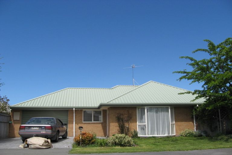 Photo of property in 1b Somerset Place, Woodend, 7610