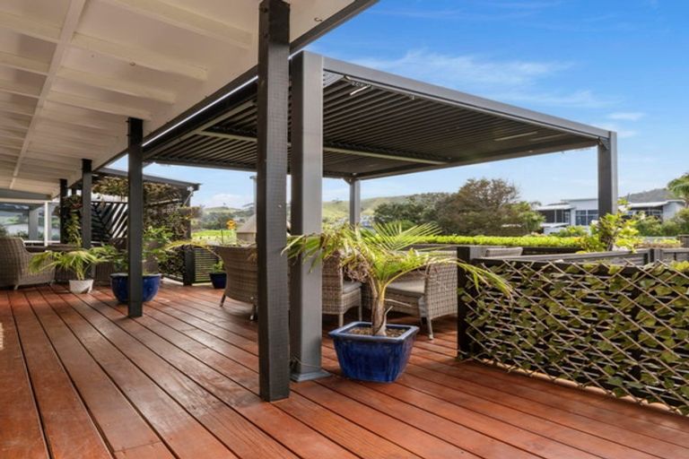 Photo of property in 10 Hillview Road, Waihi Beach, 3611