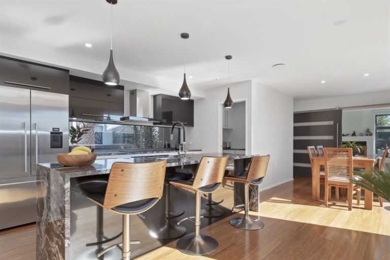 Photo of property in 15 Makura Drive, Papamoa Beach, Papamoa, 3118