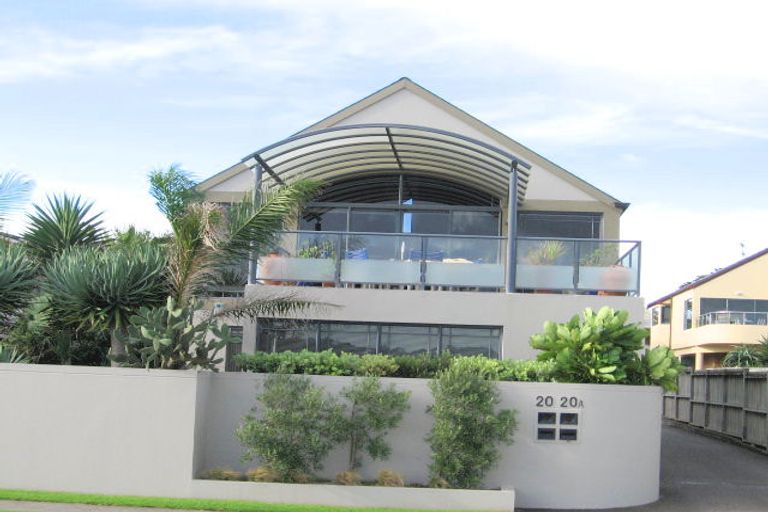 Photo of property in 1/20 The Parade, Bucklands Beach, Auckland, 2012