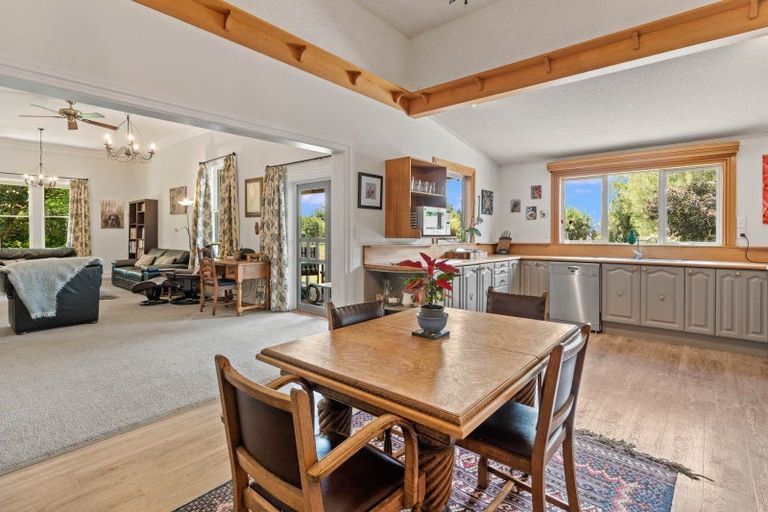 Photo of property in 2566 State Highway 2, Ahikouka, Greytown, 5794