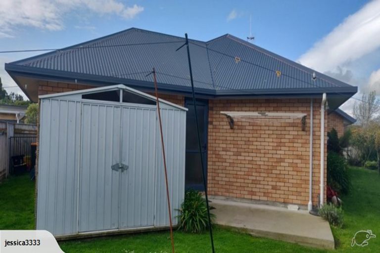 Photo of property in 99a Schnell Drive, Kelvin Grove, Palmerston North, 4414