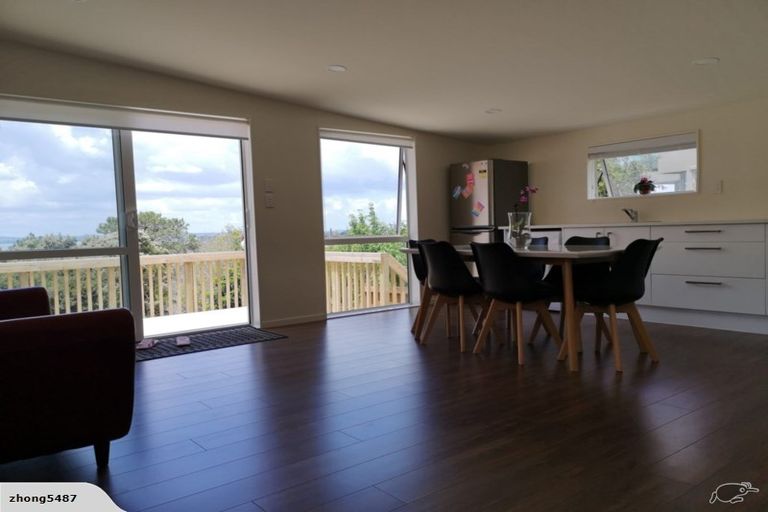 Photo of property in 35 Renoir Street, West Harbour, Auckland, 0618