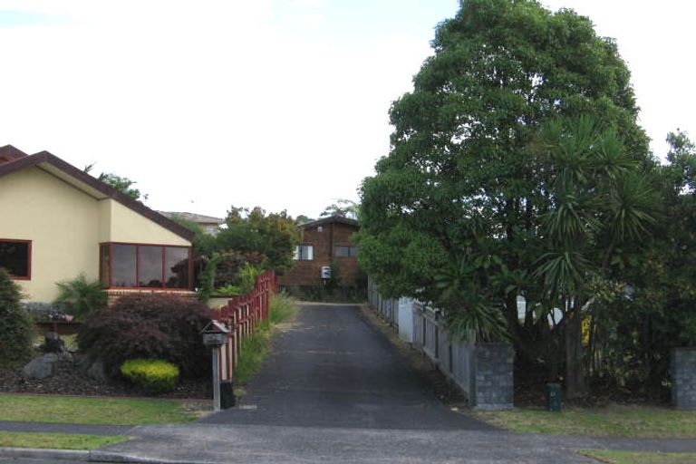 Photo of property in 42 Unsworth Drive, Unsworth Heights, Auckland, 0632
