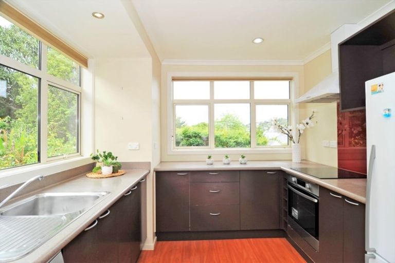 Photo of property in 11 Glenross Street, Glenross, Dunedin, 9011