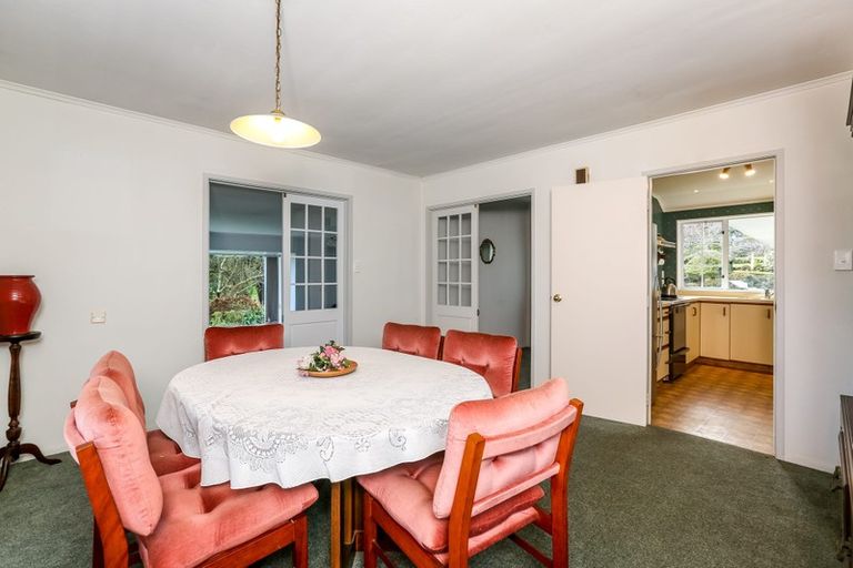 Photo of property in 5 Byron Place, Whalers Gate, New Plymouth, 4310