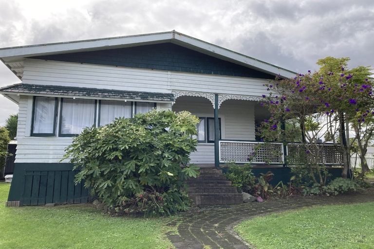 Photo of property in 23 Mcinnes Road, Weymouth, Auckland, 2103
