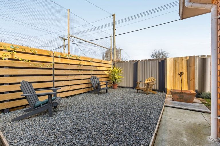 Photo of property in 2/2 Mchaffies Place, Wainoni, Christchurch, 8061