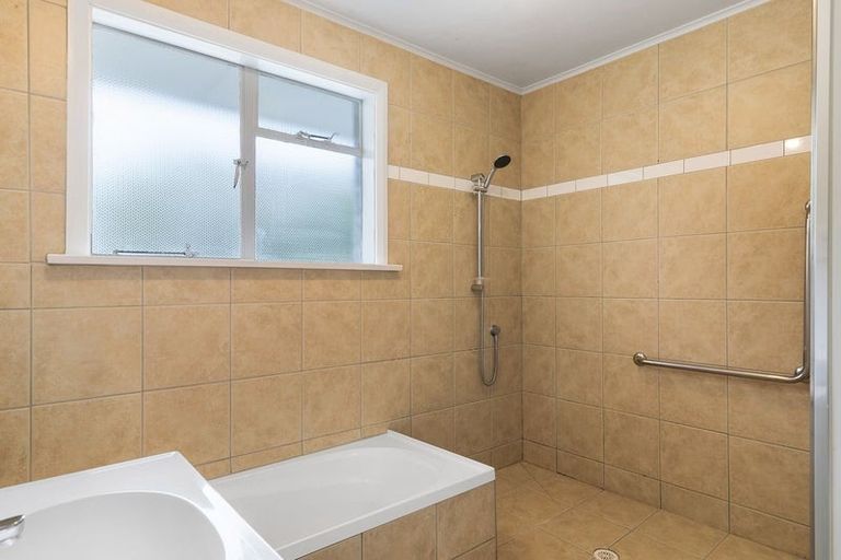 Photo of property in 4 Berkshire Street, Arrowtown, 9302