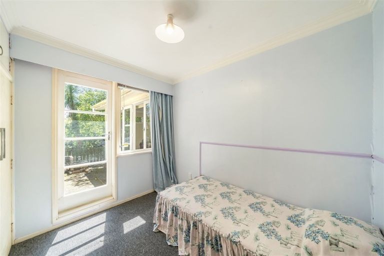 Photo of property in 96 Pinehaven Road, Pinehaven, Upper Hutt, 5019