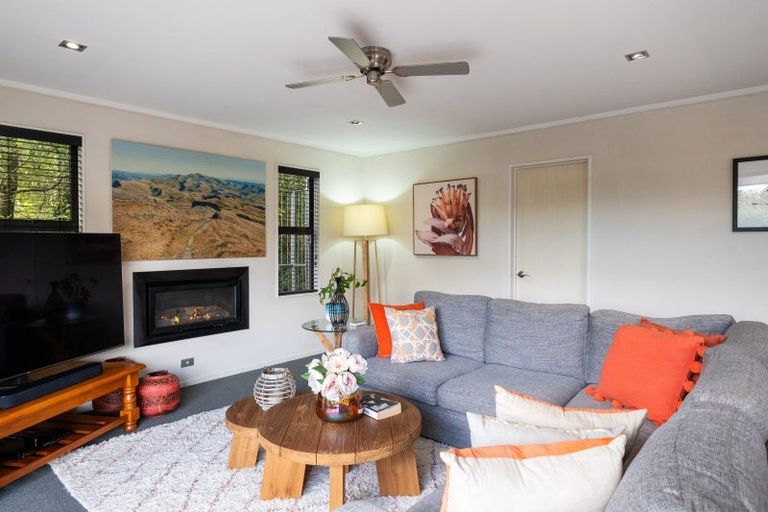 Photo of property in 5 Keith Sands Grove, Havelock North, 4130